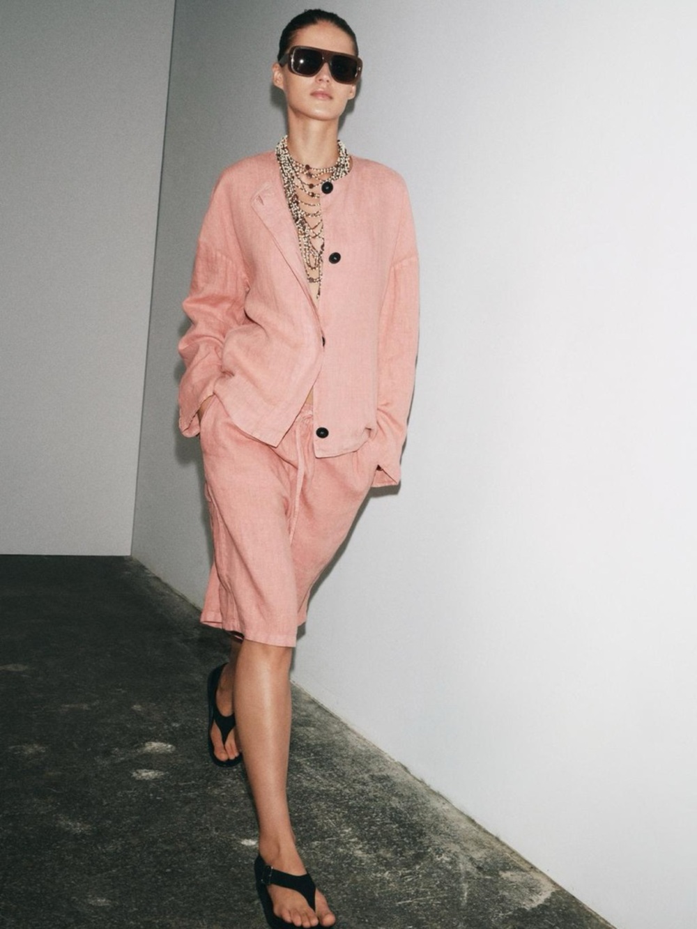 Women’s Lightweight Dust Pink Oversided Bomber - Picture 5 of 15